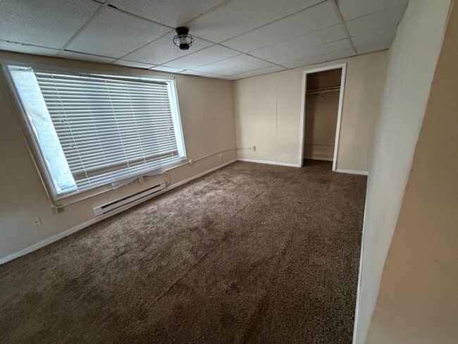 Building Photo - 215 Adams St