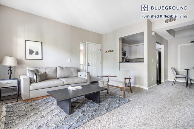 Building Photo - 1745 Nantucket Cir