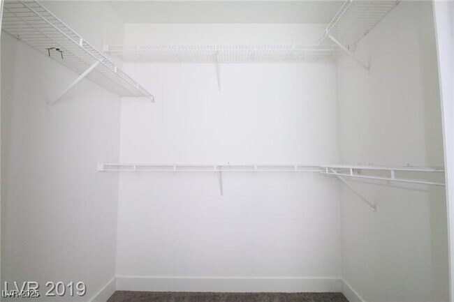 Building Photo - 555 E Silverado Ranch Blvd