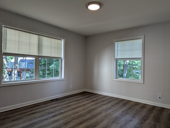 Building Photo - 612 Benjamin Ct