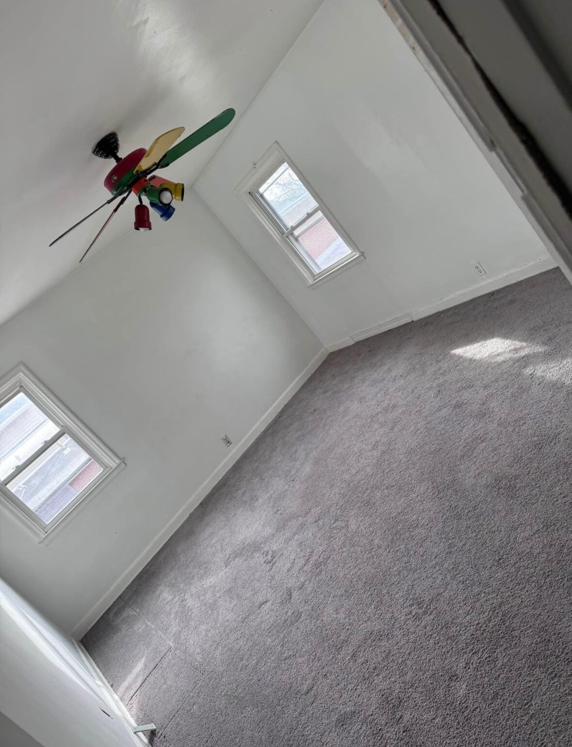 Master Bedroom - 519 N Evans St