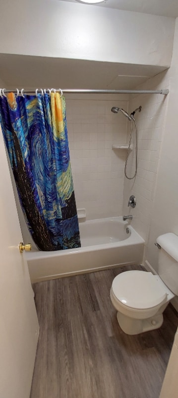 Building Photo - N142W6196 Concord St