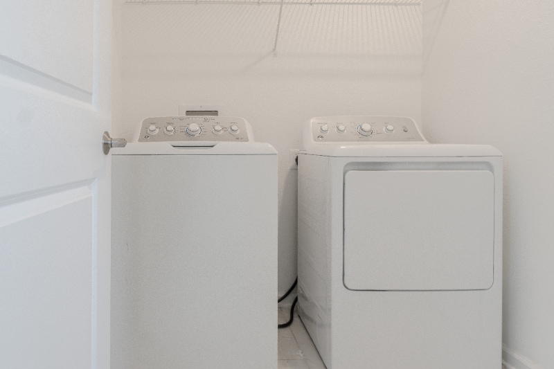 Building Photo - 2509 Relaxing Ln