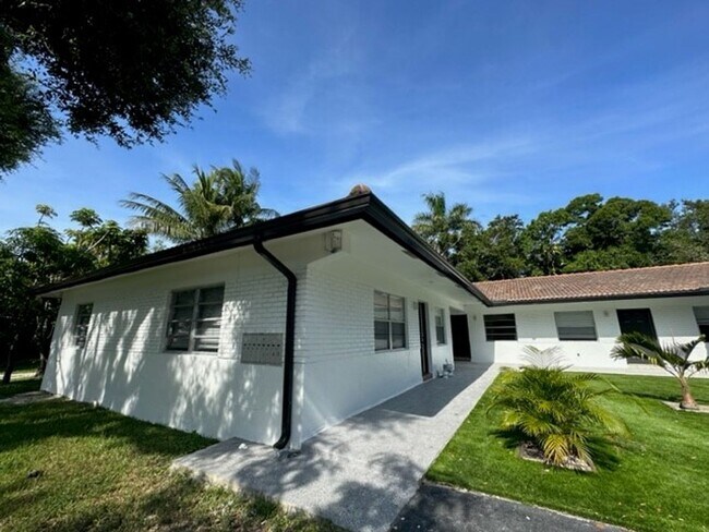 Interior Photo - Edgewood Apartments LLC