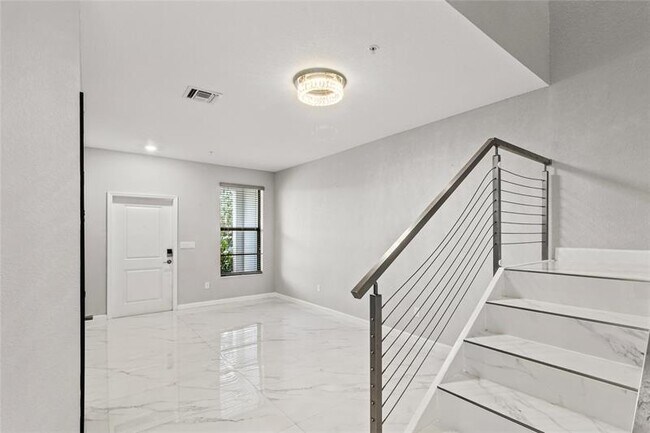 Building Photo - 221 SW 159th Way