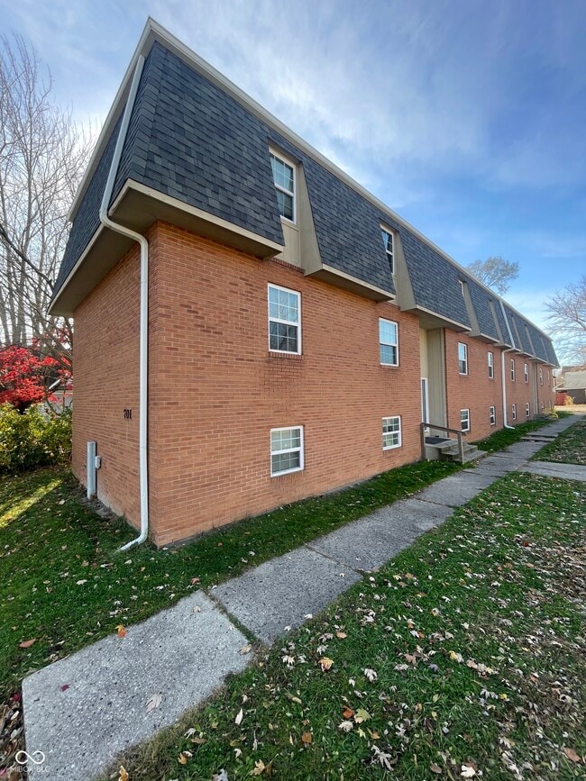 Building Photo - 701 S 14th St