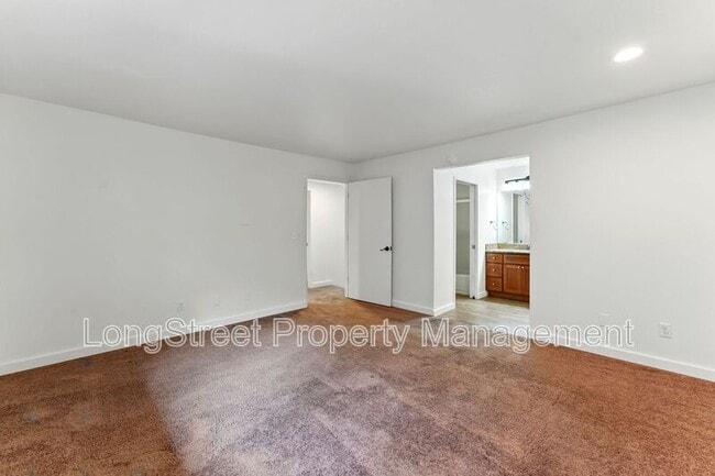 Building Photo - 48 Eagle Crest Dr