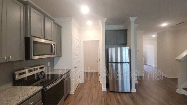 Building Photo - 7203 Chatfield Wy NW