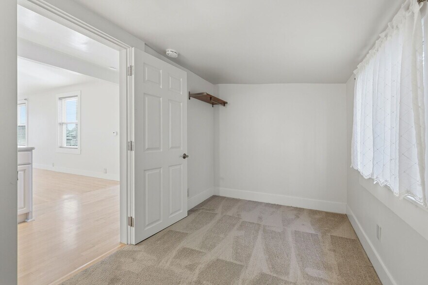 Building Photo - 603 Poplar Ave