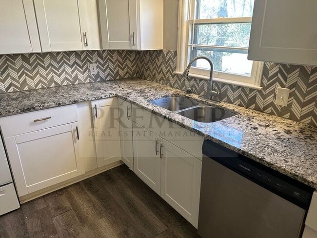 Building Photo - 10100 Blue Ridge Blvd