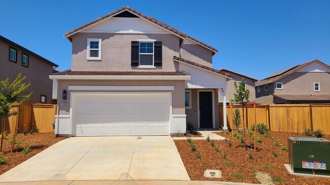 Primary Photo - Beautiful Brand New Construction / Single ...