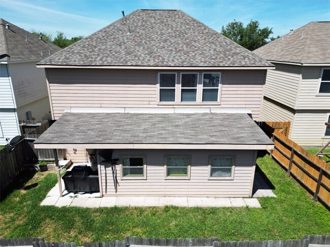 Building Photo - 3530 Barkers Crossing Ave