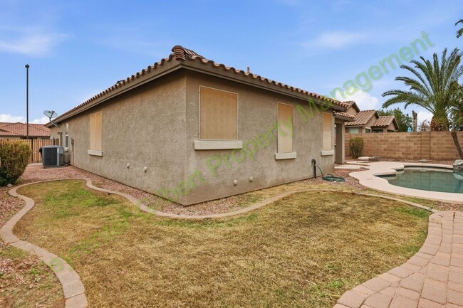 Building Photo - Enjoy Arizona Living in This Gilbert Home with Private Pool