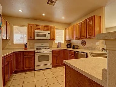Building Photo - 4908 Calle Bella Ave