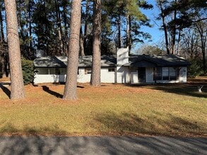 Building Photo - 4504 Hunter Ave