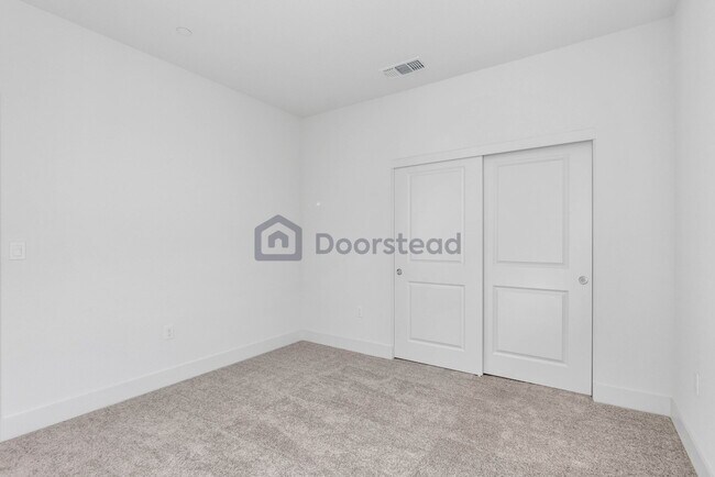 Building Photo - 7268 Wishwood Pl