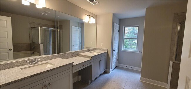 Building Photo - 5995 Arbor Knoll Pl