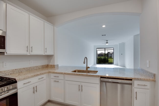 Building Photo - 5512 Sapphire Stone Cv