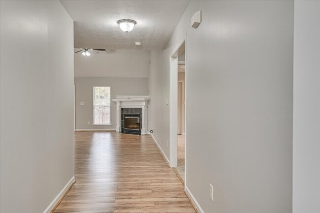 Building Photo - Columbia County ranch homes