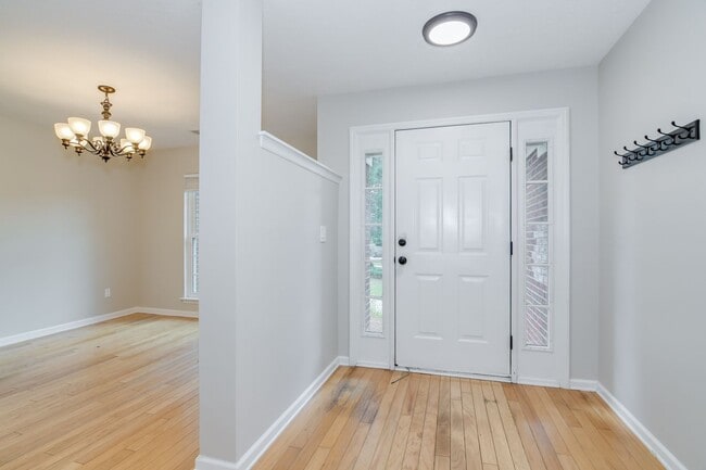 Building Photo - Brick Ranch in Evans