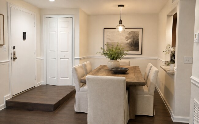 Building Photo - Beautiful 1/1 All Remodeled Condo for rent Close to Downtown Orlando.