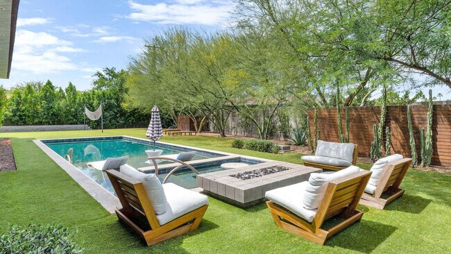 Building Photo - 4912 N 45th St