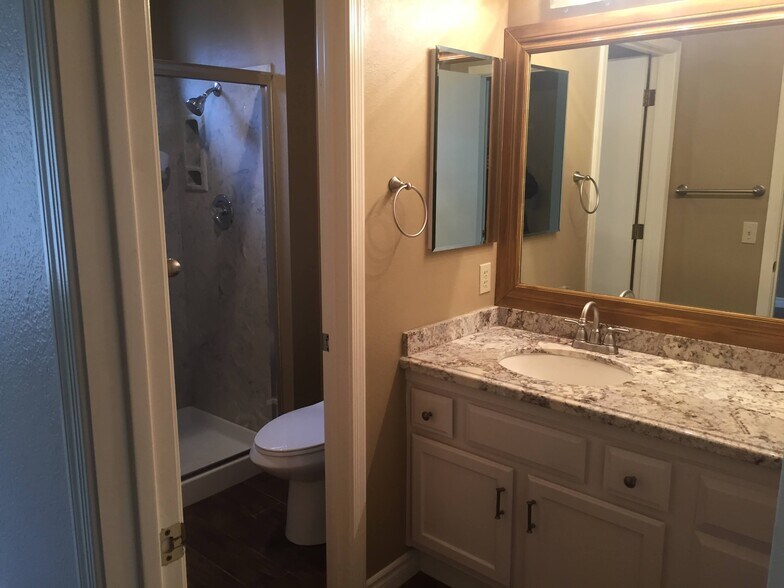 Building Photo - 9109 Grayling Dr
