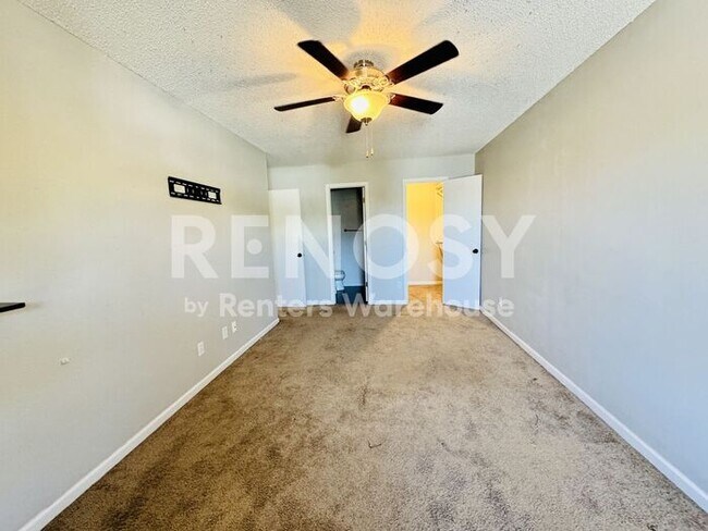 Building Photo - 1308 Landmark Trail S