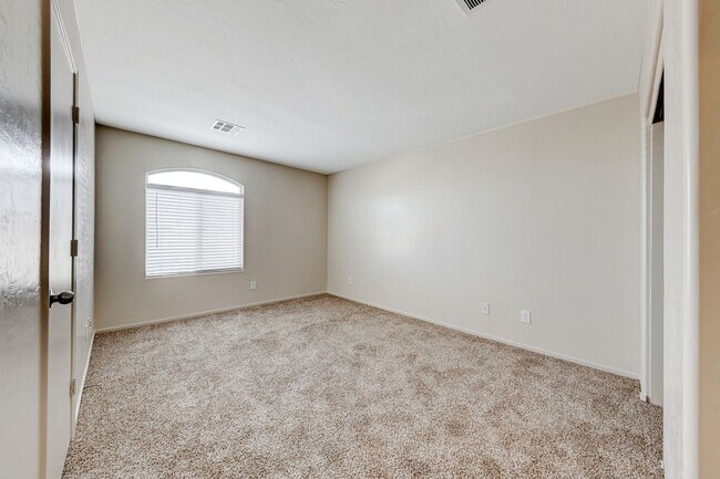 Building Photo - Beautiful Anthem Highland 3 Bedroom Home!