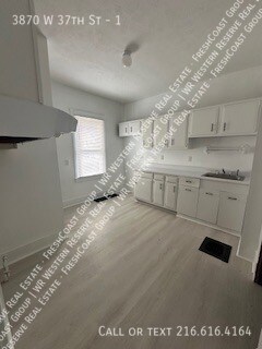 Building Photo - 3870 W 37th St