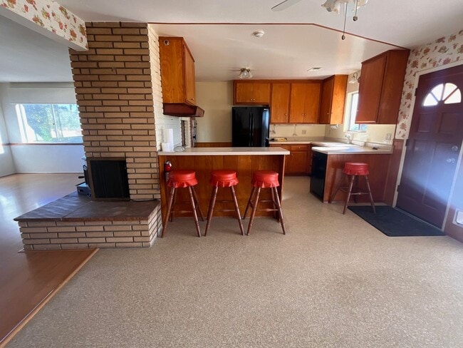 Building Photo - Spectacular Retro Home in a Rural Setting with Views and Space