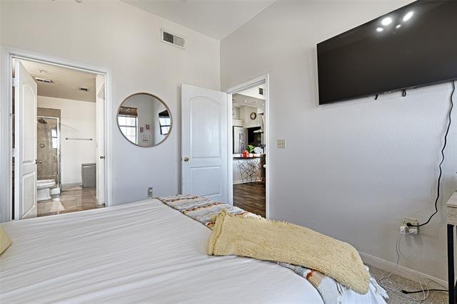 Building Photo - 3225 Turtle Creek Blvd