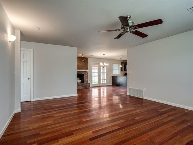 Building Photo - 8 South Ave