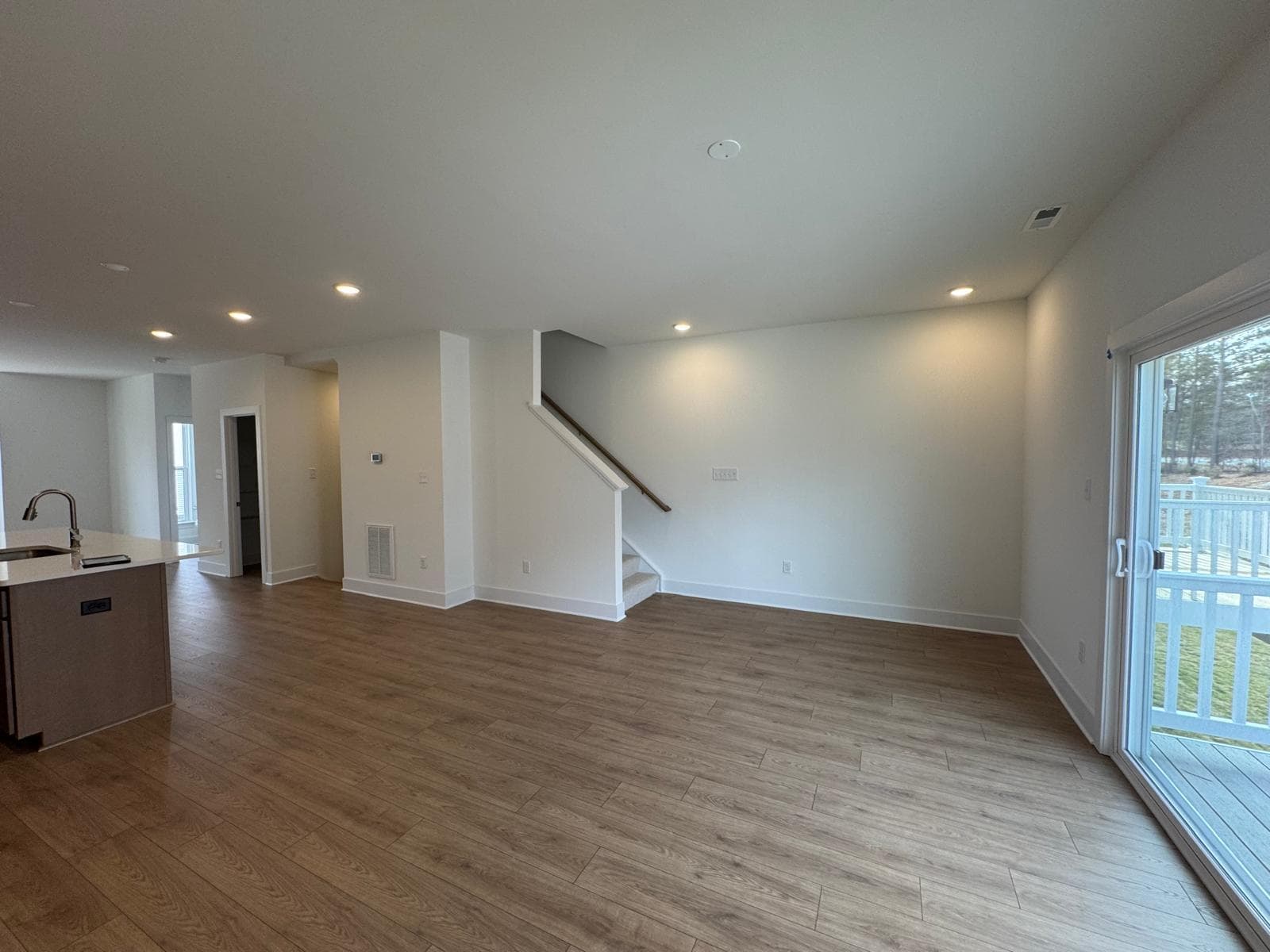 Building Photo - 6606 Sunrise Oasis Ln