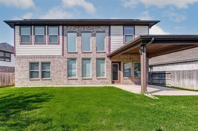 Building Photo - 30711 Thicket Ct