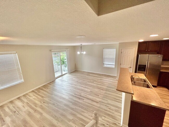 Building Photo - Welcome to your Dream Home!