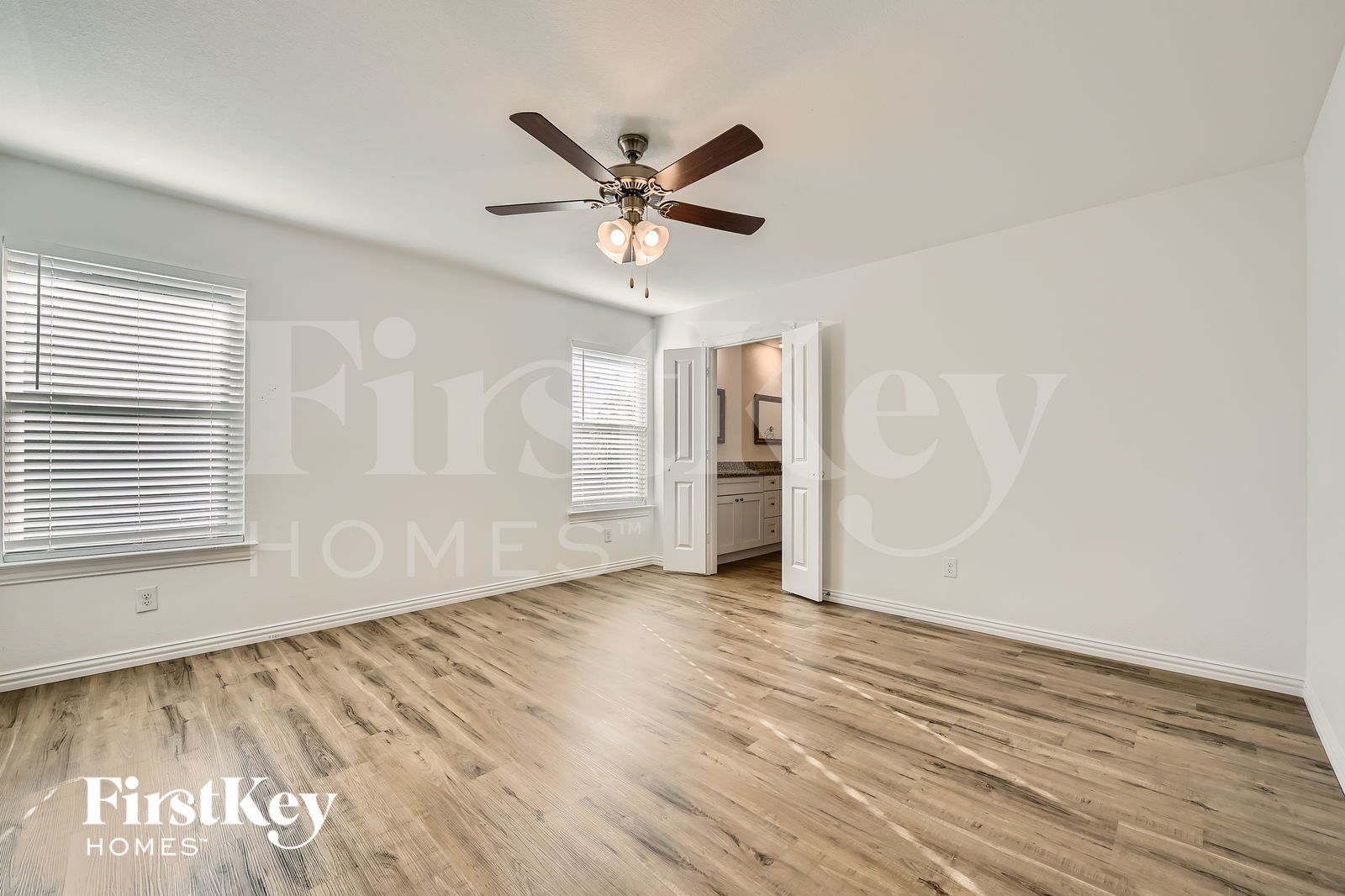 Building Photo - 7384 Parkside Pl Dr