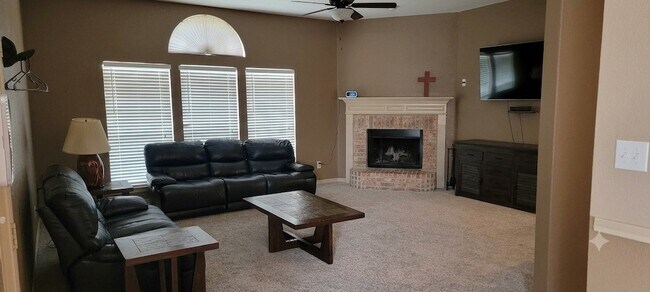 Building Photo - 13733 Alterna Dr