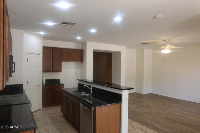 Building Photo - 5316 W El Cortez Trail