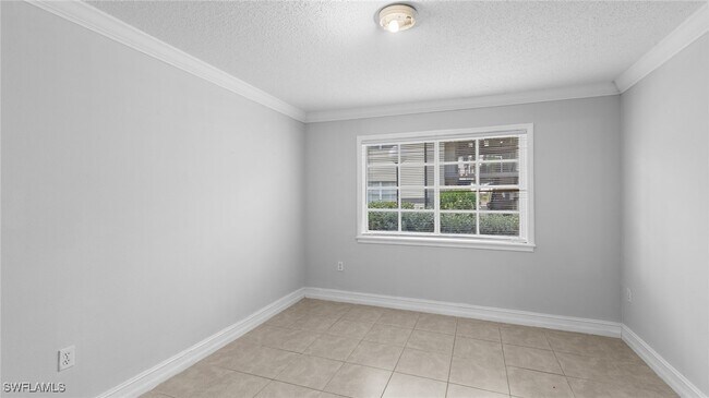 Building Photo - 3421 Winkler Ave