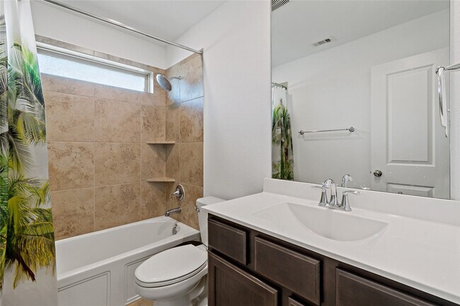 Building Photo - 14010 Hartford Heights Wy