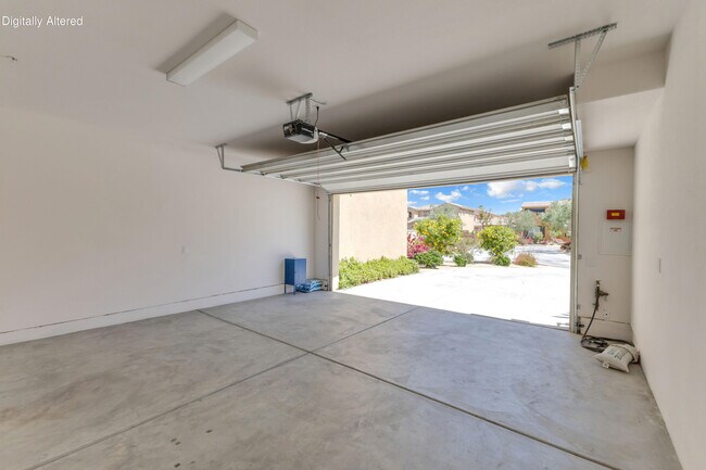 Building Photo - 52233 Rosewood Ln