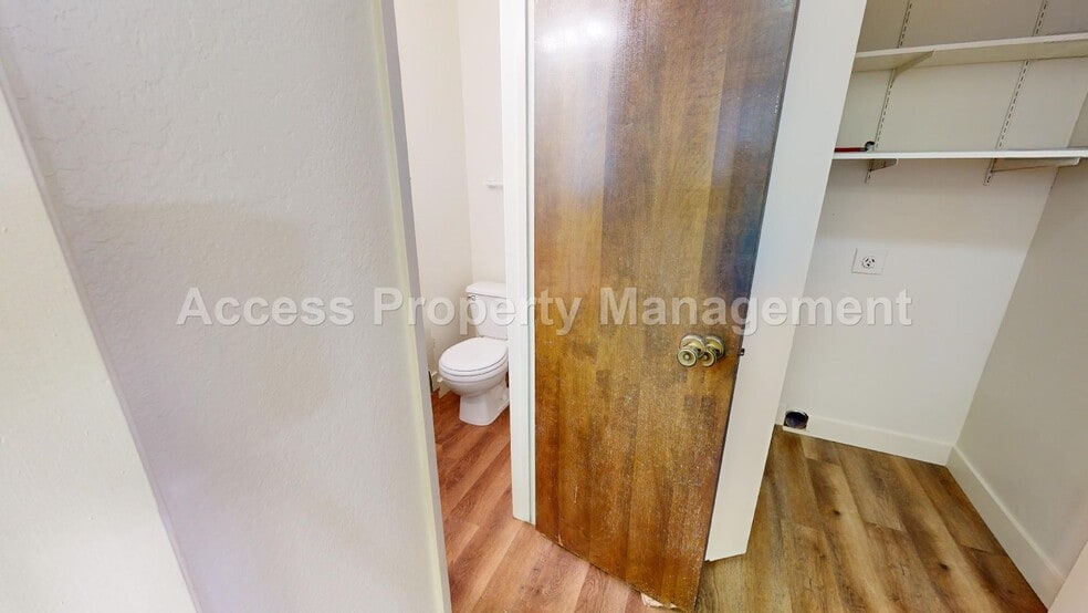 Building Photo - 2735 Fowler Rd