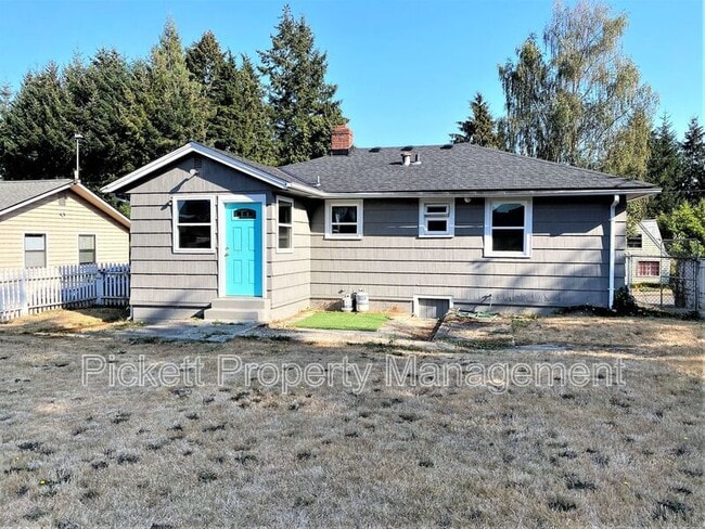 Building Photo - 631 Bertha Ave