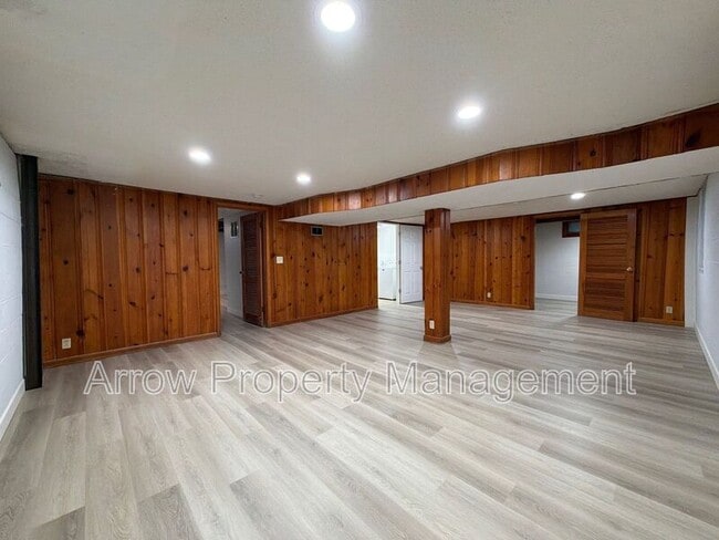 Building Photo - 5505 Sumner St