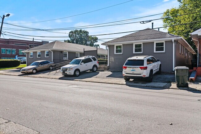 Building Photo - 528 Booker St