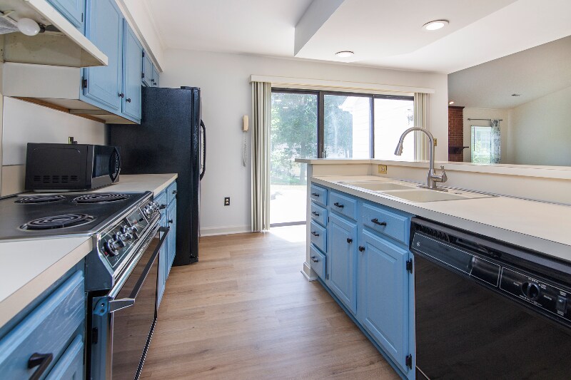 Building Photo - 8507 Kirehenbaum