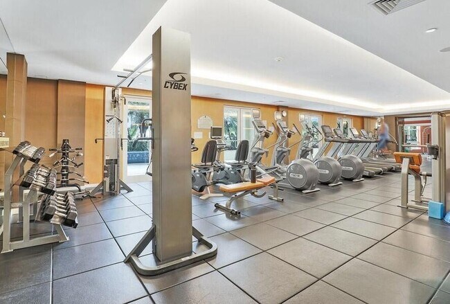 Building Photo - 550 Okeechobee Blvd