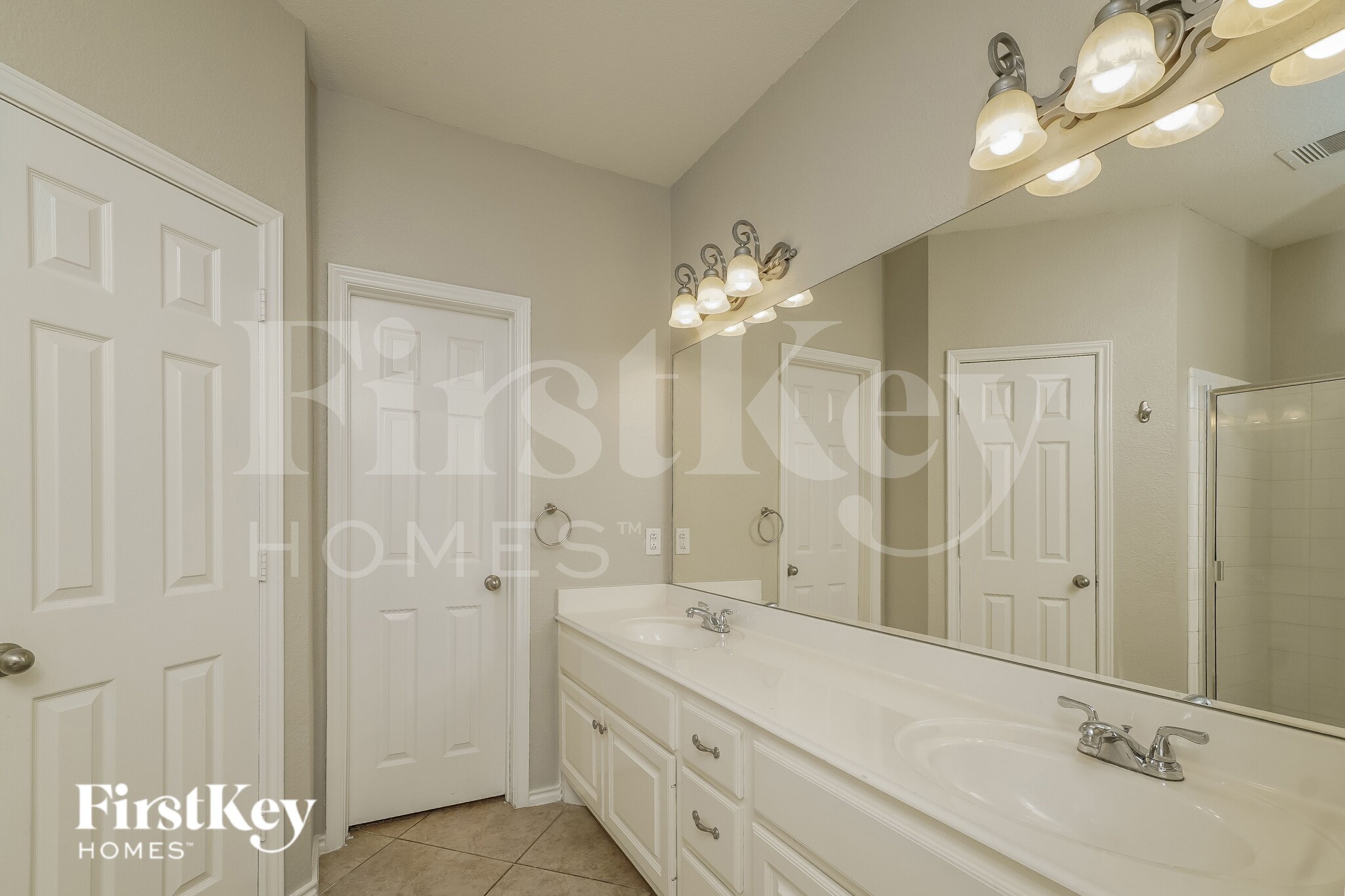 Building Photo - 1756 Oak Sprawl