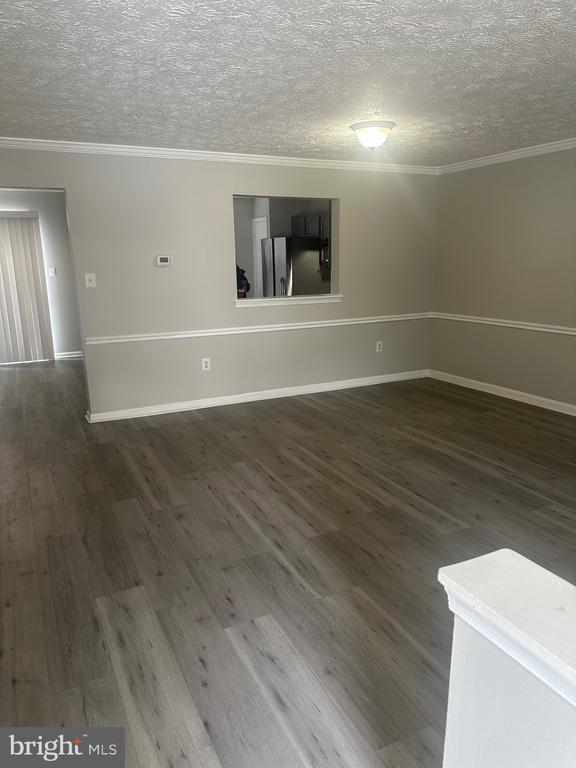 Building Photo - 405 Park Cove Dr